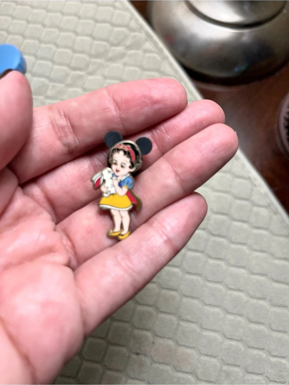 Disney Snow White character brooch